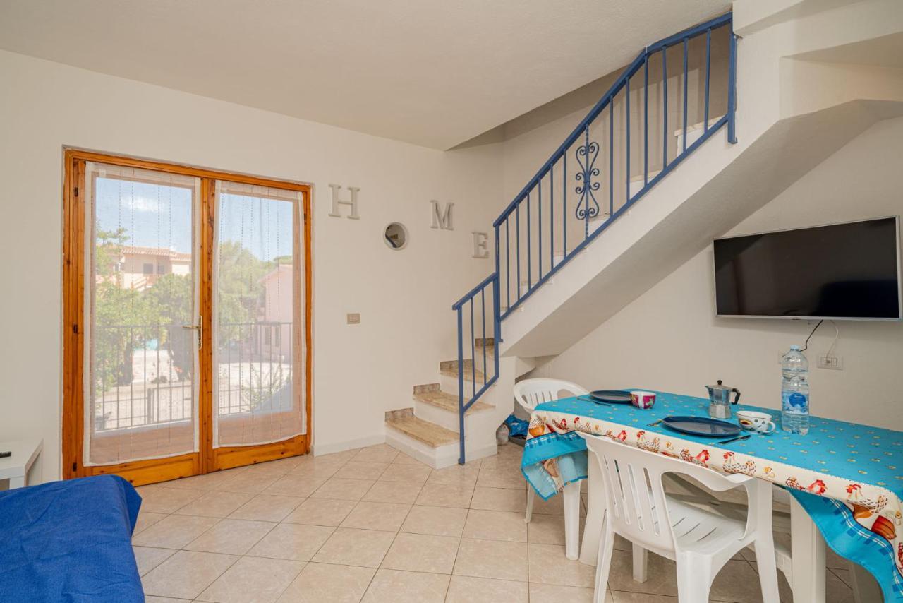 Appartamento Residenziale Trilocale 6 Posti Letto Via Oristano Сан Теодоро Екстериор снимка
