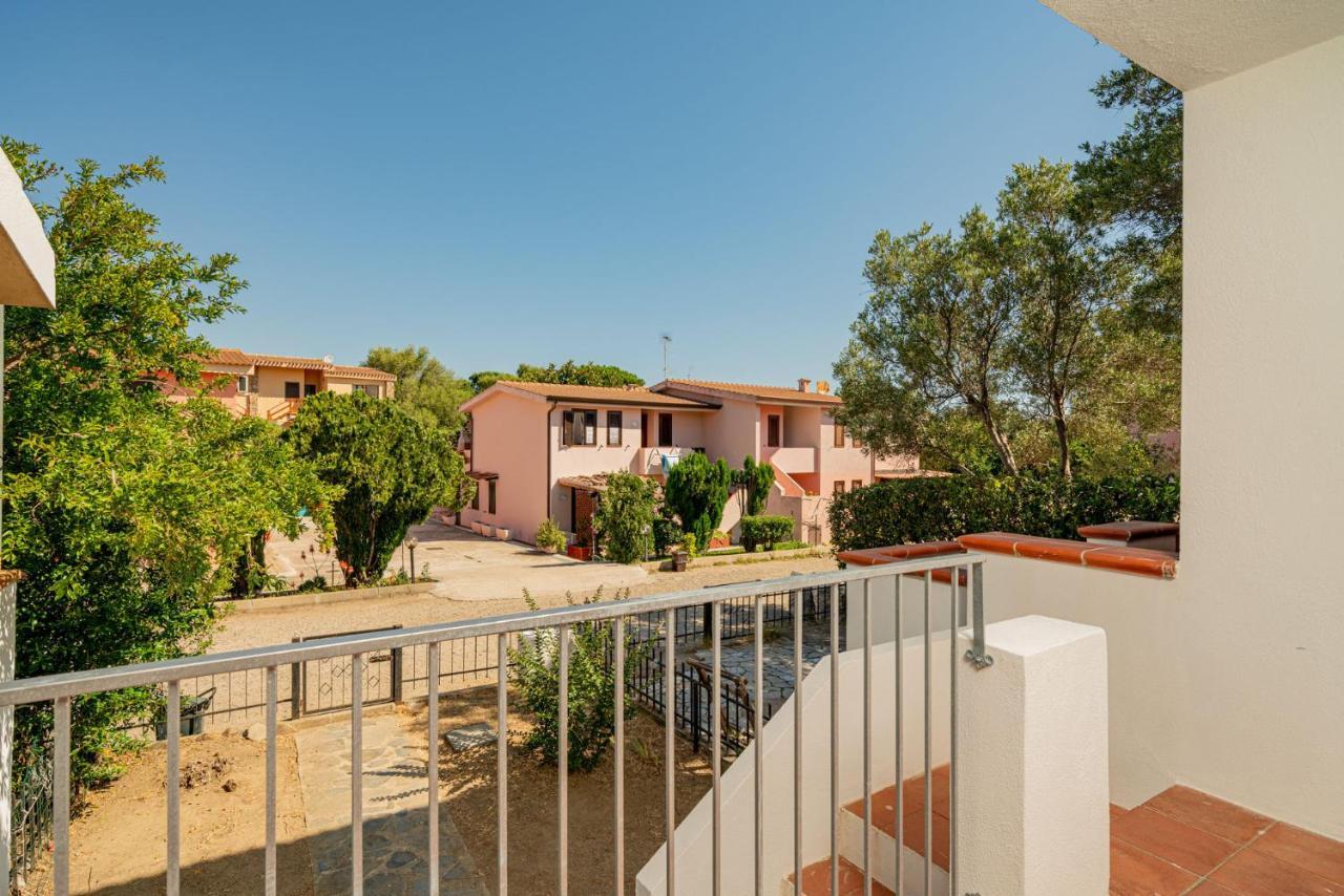 Appartamento Residenziale Trilocale 6 Posti Letto Via Oristano Сан Теодоро Екстериор снимка